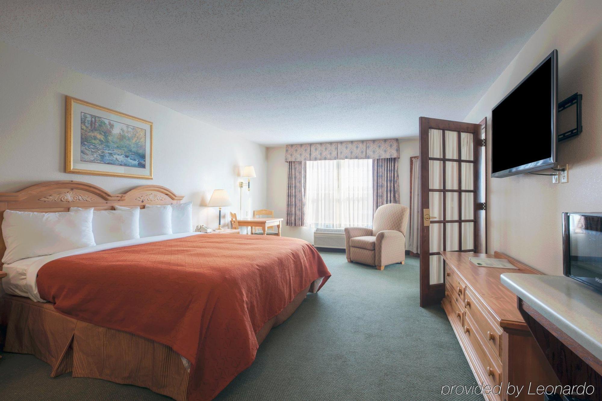 Hotel Country & By Radisson, Decorah, Ia 3*