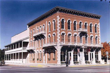 Hotel Country & By Radisson, Decorah, Ia Decorah